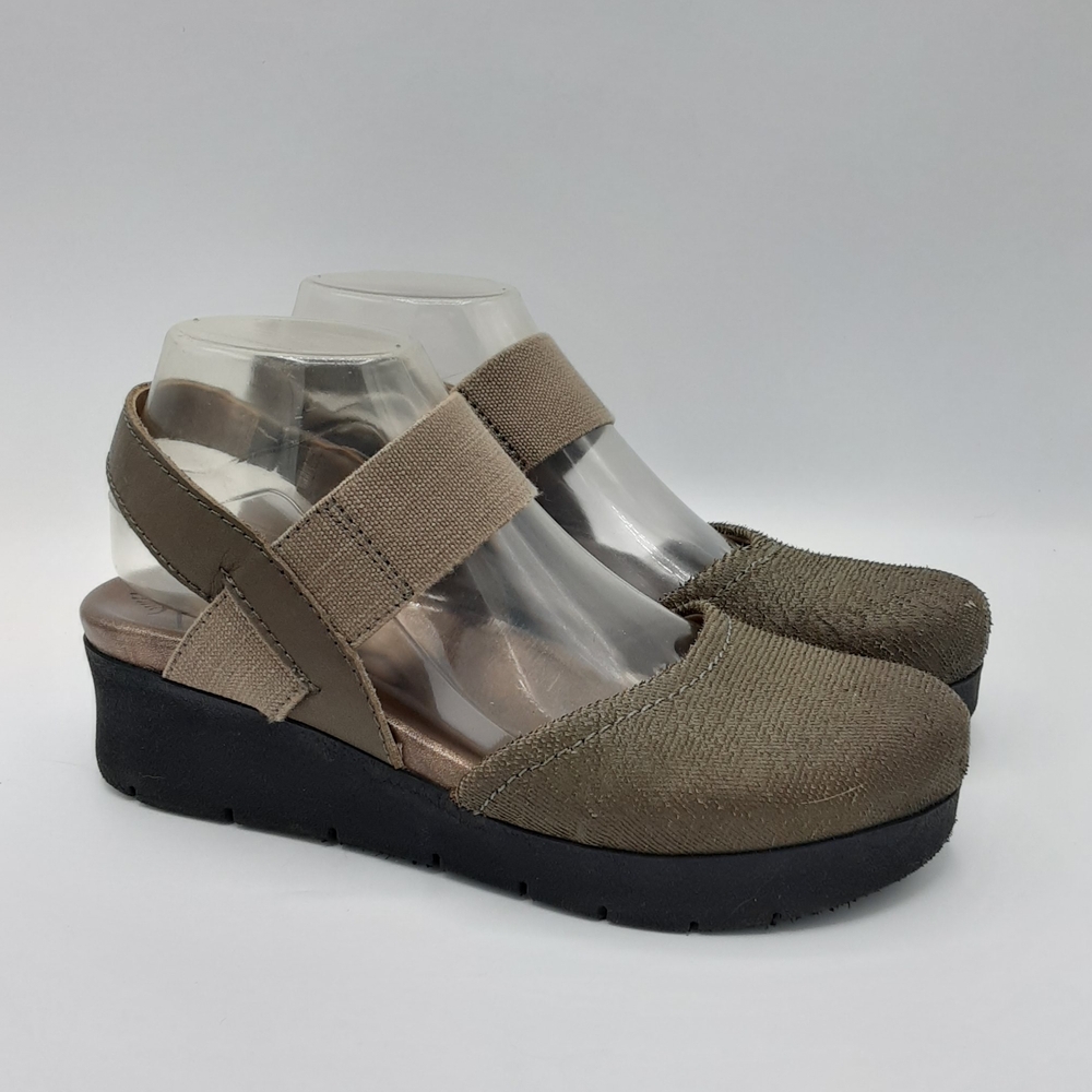 OTBT Roadie Leather Mary Jane Platform Wedge Shoe.